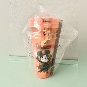 NWT Disney Glow-in-the-Dark Halloween Mickey Mouse Tumbler 4 pcs